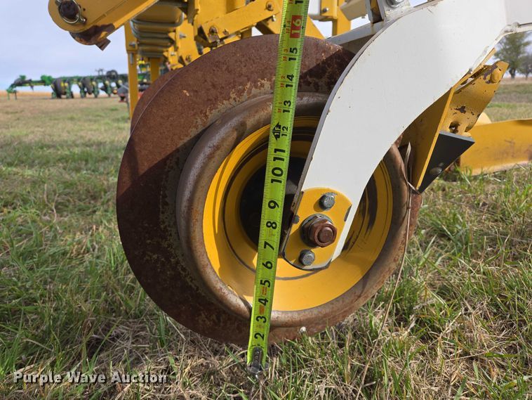 image for item DT4533 Buffalo row crop cultivator