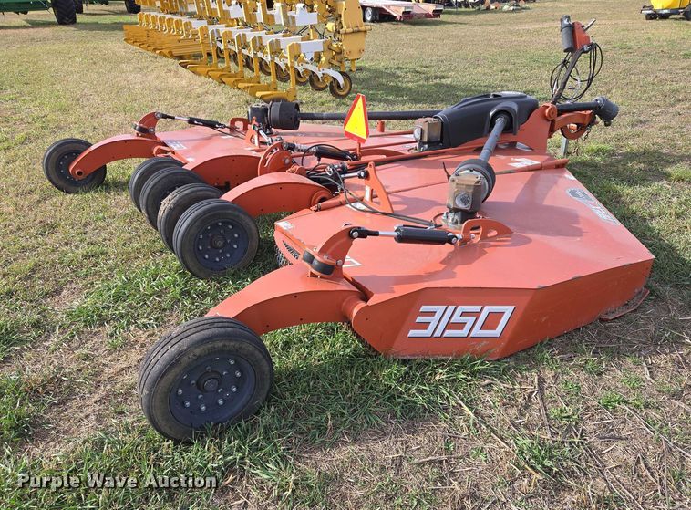 image for item DT4534 Rhino 3150-3 batwing rotary mower