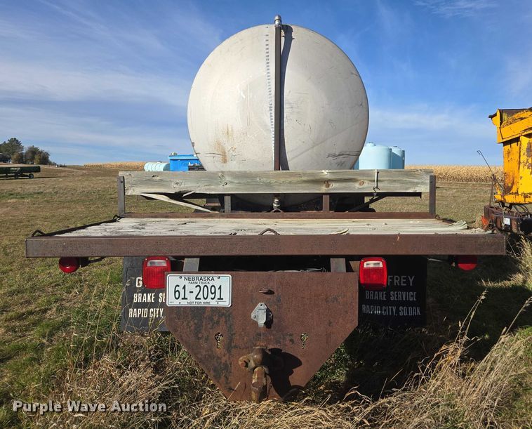 image for item DT4535 1977 GMC General tank truck