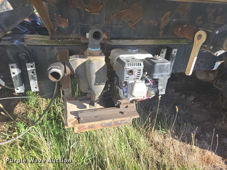 image for item DT4535 1977 GMC General tank truck
