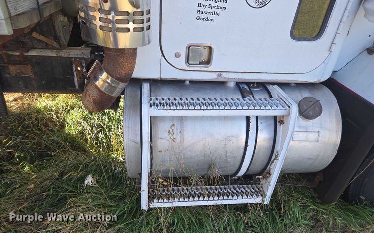 image for item DT4535 1977 GMC General tank truck