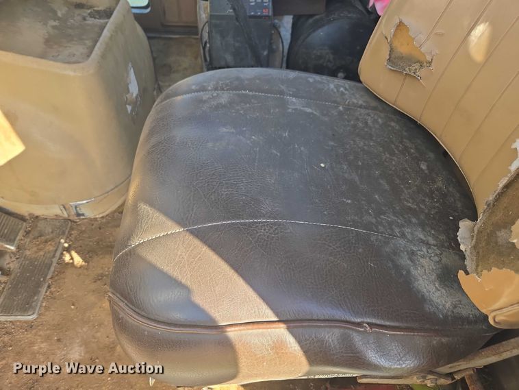 image for item DT4535 1977 GMC General tank truck