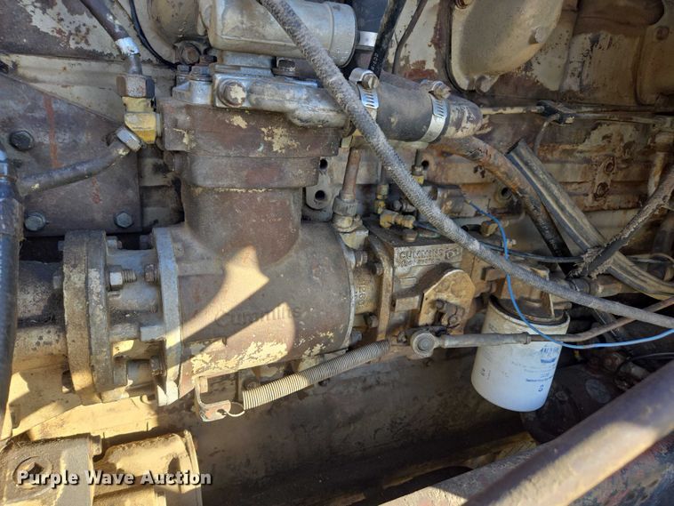 image for item DT4535 1977 GMC General tank truck