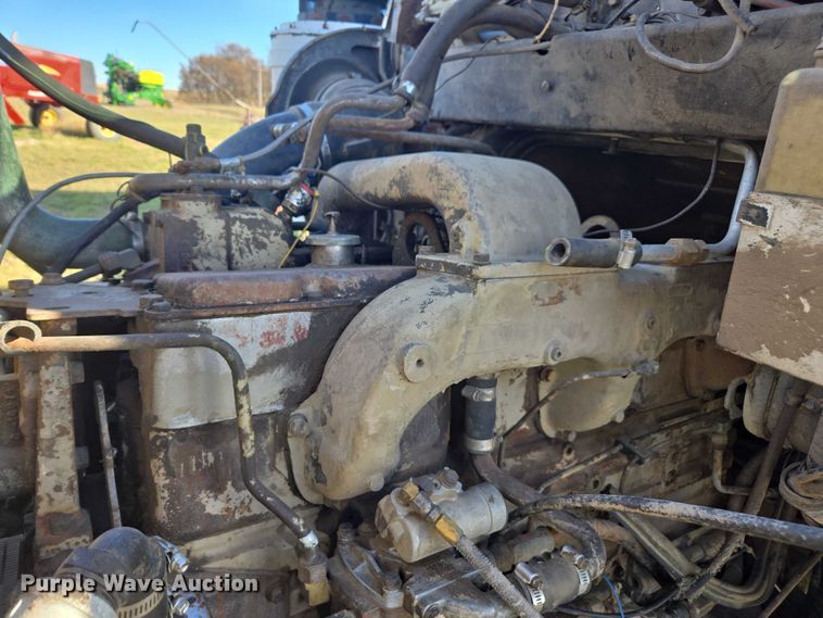 image for item DT4535 1977 GMC General tank truck