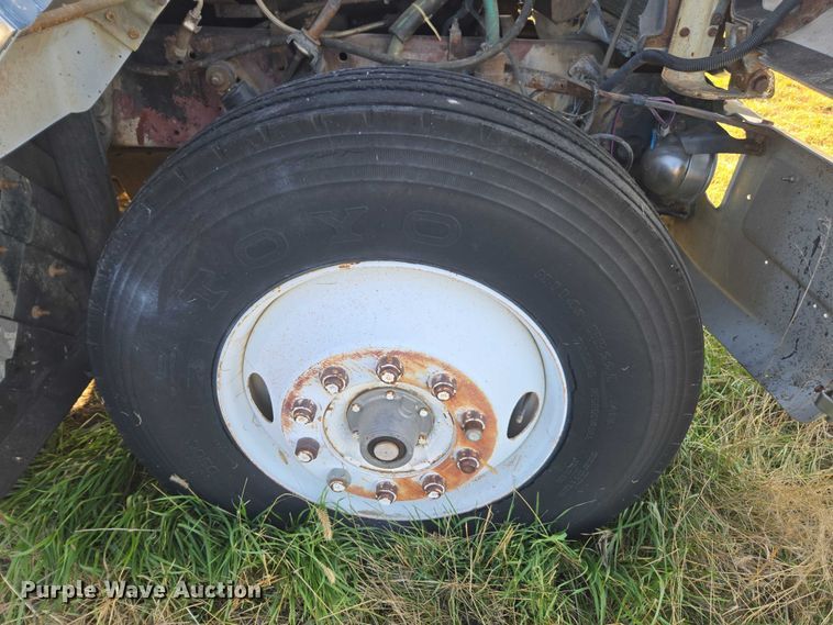 image for item DT4535 1977 GMC General tank truck