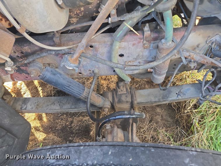 image for item DT4535 1977 GMC General tank truck