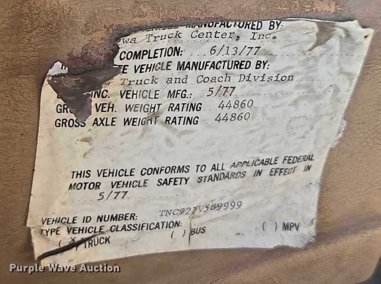 image for item DT4535 1977 GMC General tank truck