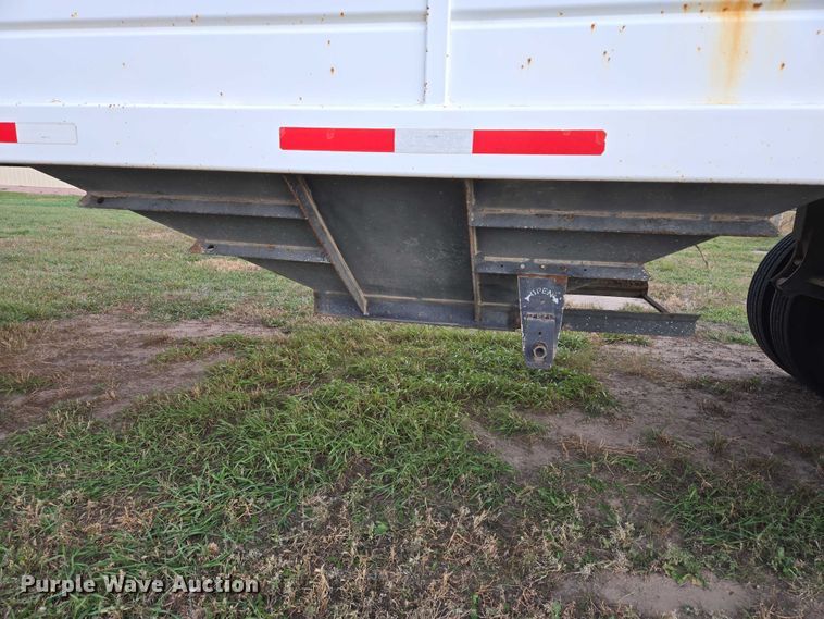 image for item DT4539 2009 Maurer grain trailer