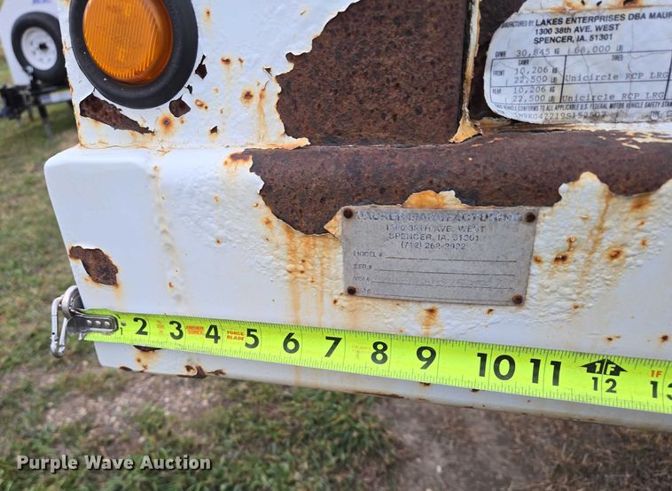 image for item DT4539 2009 Maurer grain trailer