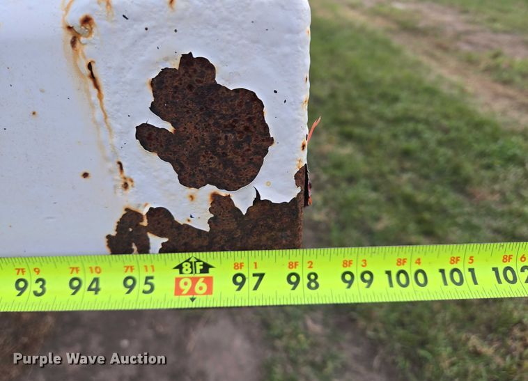 image for item DT4539 2009 Maurer grain trailer