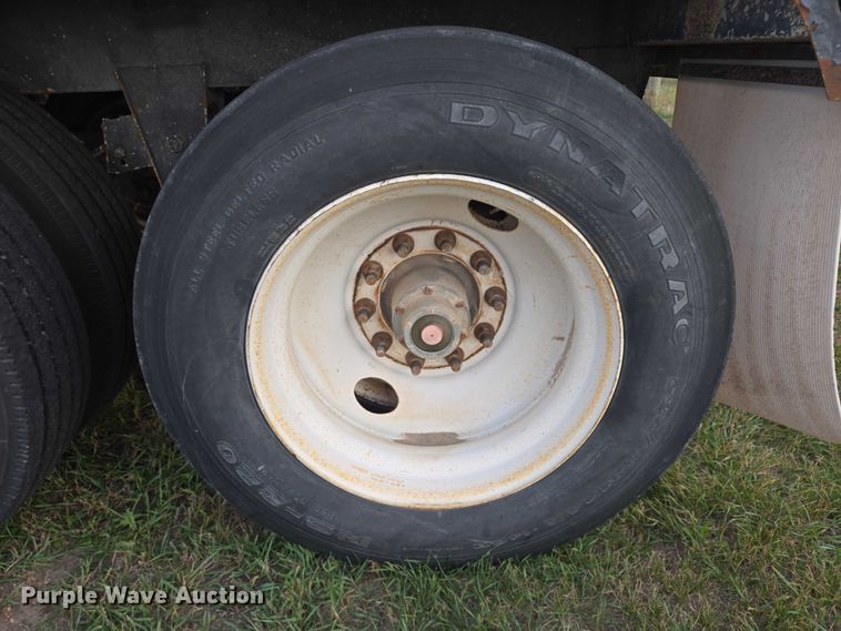 image for item DT4539 2009 Maurer grain trailer