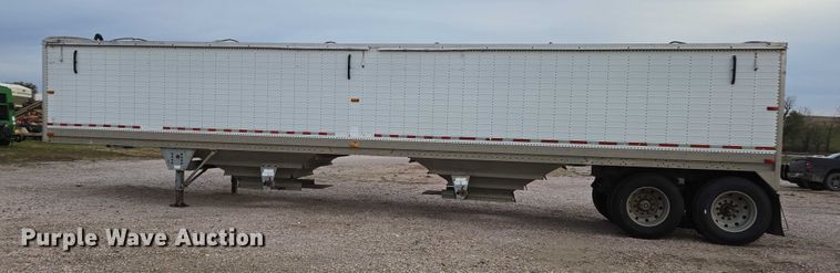 image for item DT4540 1990 Wilson DWH-200 grain trailer