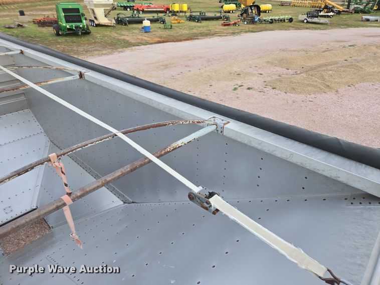 image for item DT4540 1990 Wilson DWH-200 grain trailer