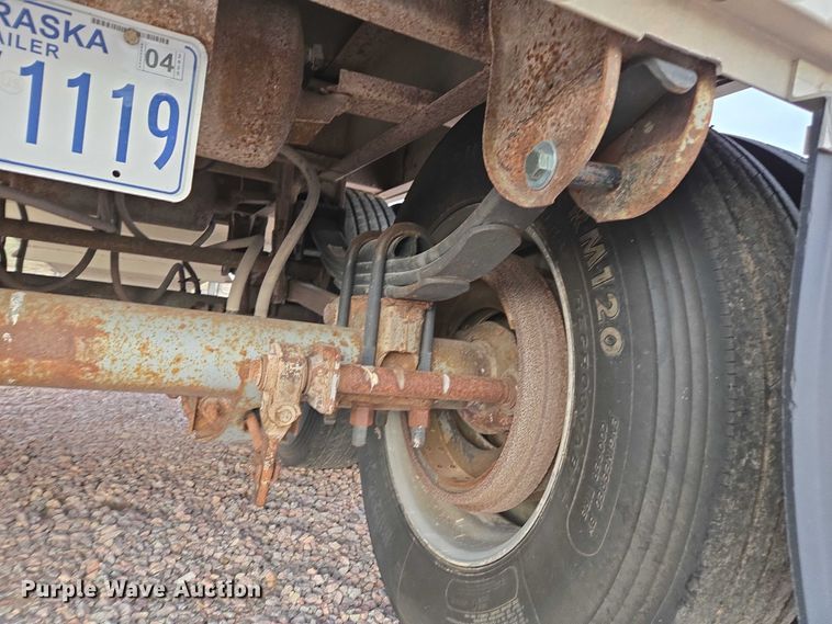 image for item DT4540 1990 Wilson DWH-200 grain trailer