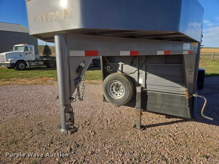 image for item DT4542 2016 Titan Trailer Mfg livestock trailer