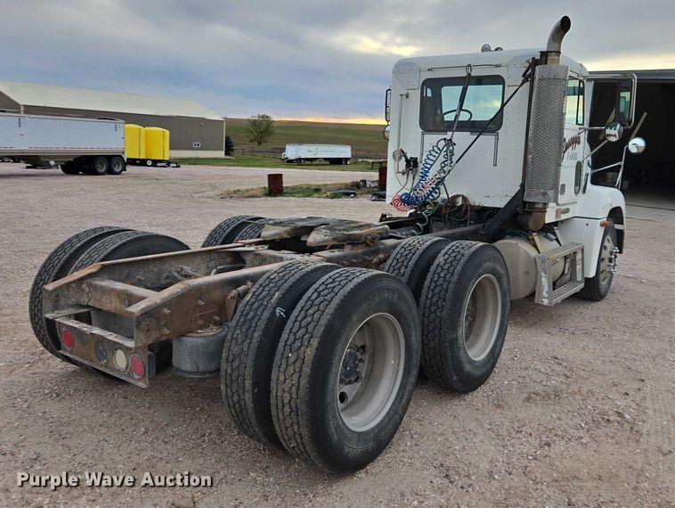 CAMIóN 2001 FREIGHTLINER