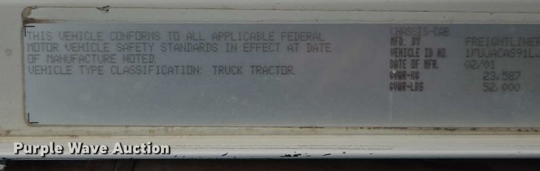 image for item DT4544 2001 Freightliner FLD semi truck
