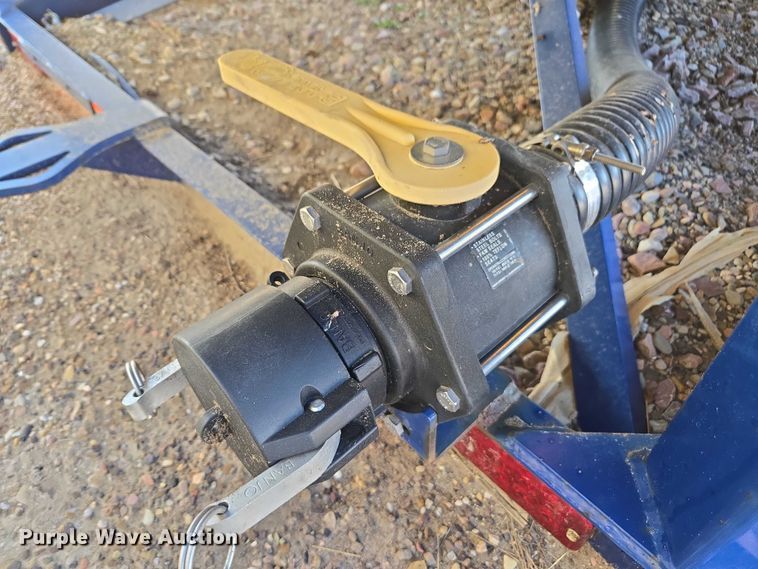 image for item DT4546 Duo Lift DC6050 tank trailer