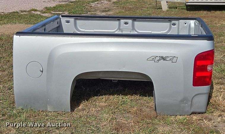 image for item DT4547 Chevrolet pickup truck bed