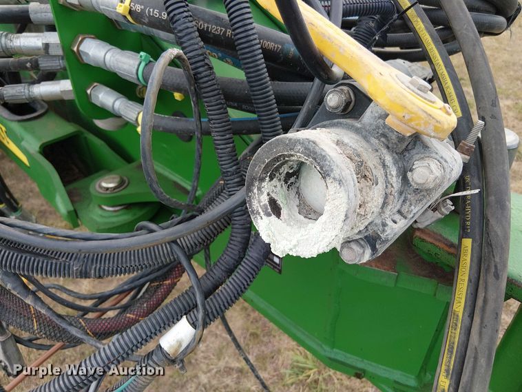 image for item DT4548 2011 John Deere 1770NT no-till planter