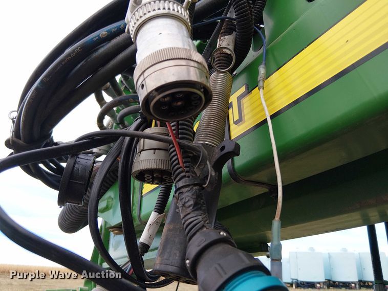 image for item DT4548 2011 John Deere 1770NT no-till planter