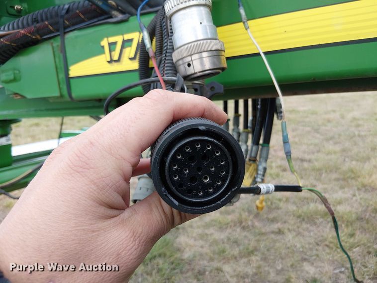 image for item DT4548 2011 John Deere 1770NT no-till planter