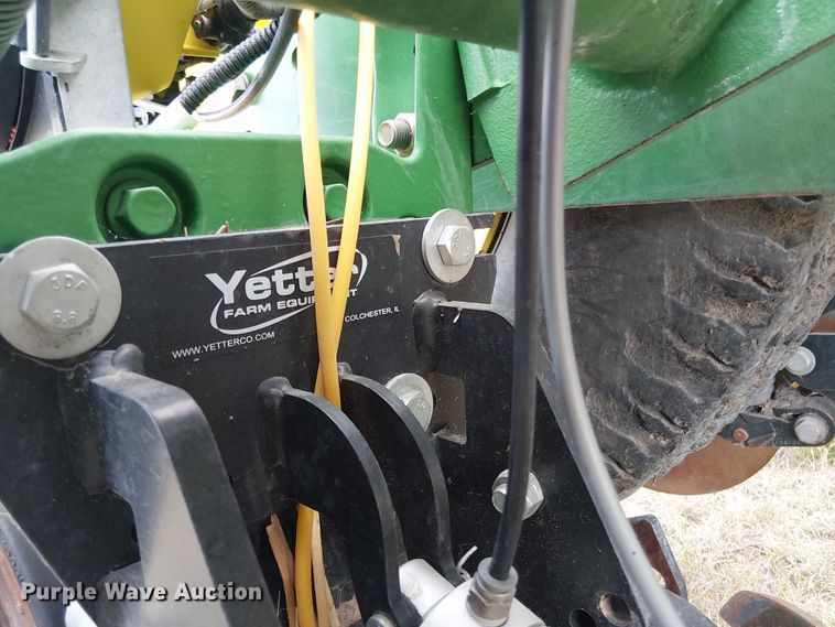 image for item DT4548 2011 John Deere 1770NT no-till planter