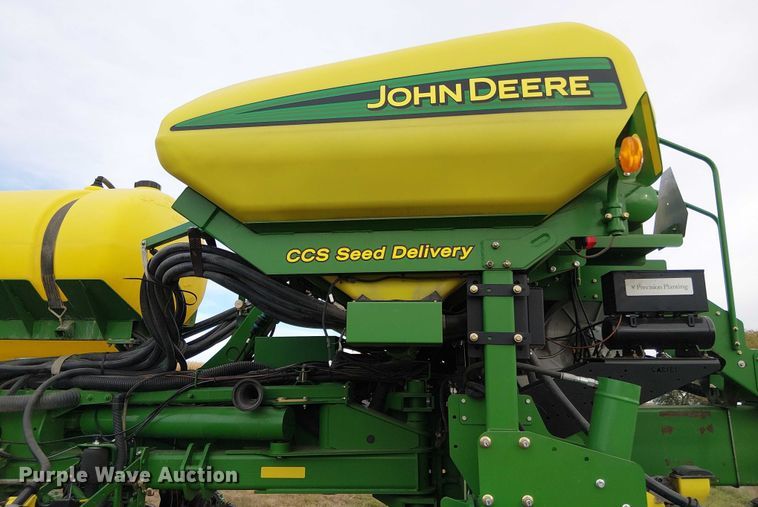image for item DT4548 2011 John Deere 1770NT no-till planter