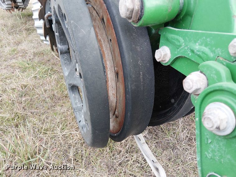 image for item DT4548 2011 John Deere 1770NT no-till planter