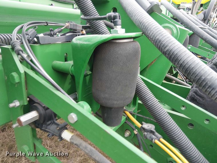 image for item DT4548 2011 John Deere 1770NT no-till planter