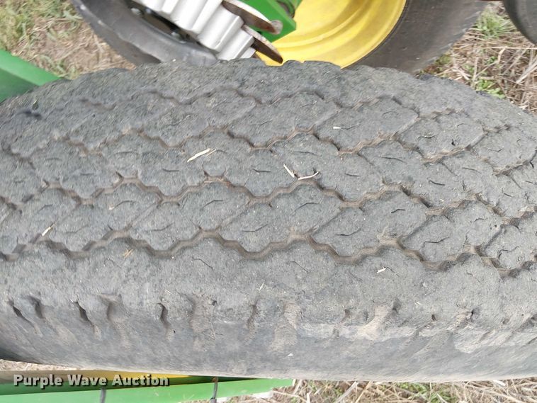 image for item DT4548 2011 John Deere 1770NT no-till planter