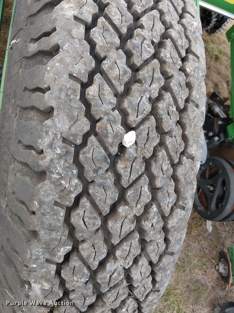 image for item DT4548 2011 John Deere 1770NT no-till planter