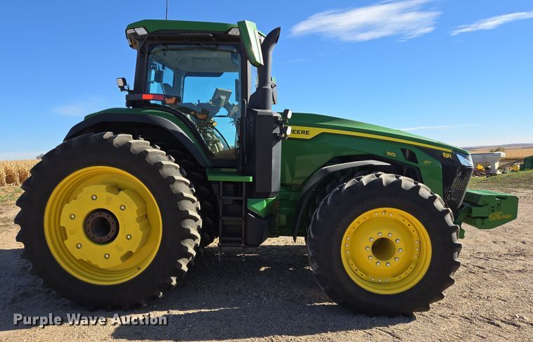 image for item DT4549 2020 John Deere 8R 310 MFWD tractor