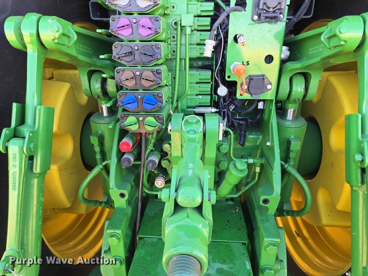 image for item DT4549 2020 John Deere 8R 310 MFWD tractor