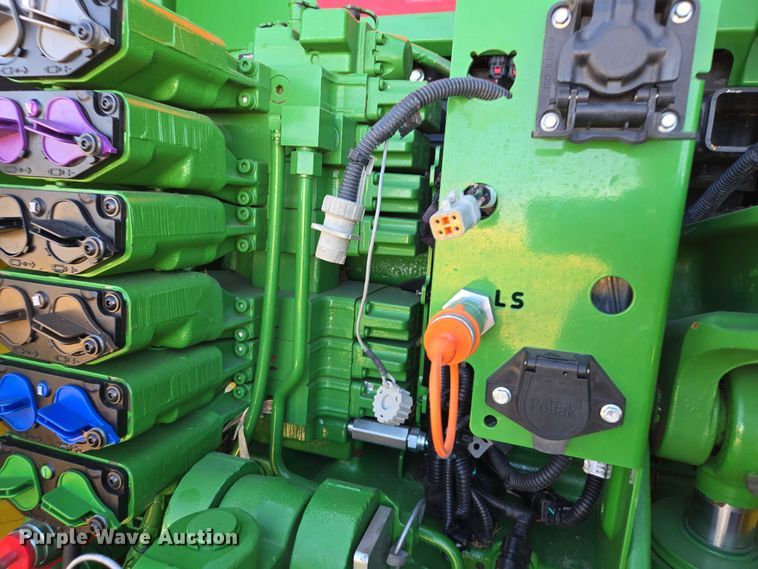 image for item DT4549 2020 John Deere 8R 310 MFWD tractor