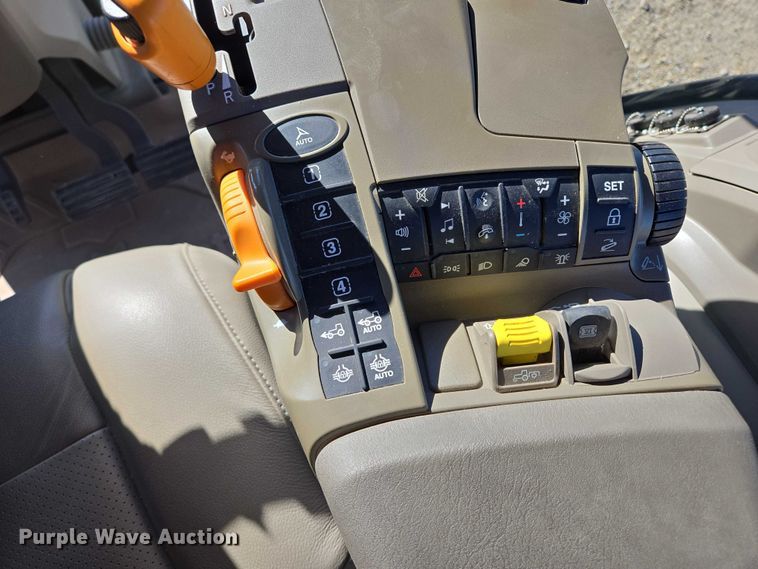 image for item DT4549 2020 John Deere 8R 310 MFWD tractor