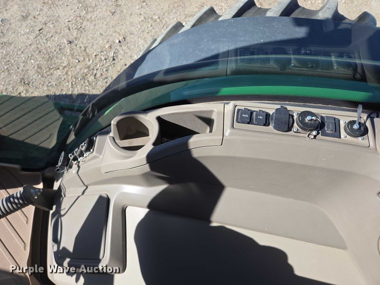 image for item DT4549 2020 John Deere 8R 310 MFWD tractor