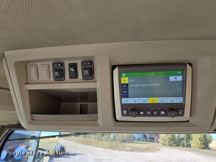 image for item DT4549 2020 John Deere 8R 310 MFWD tractor