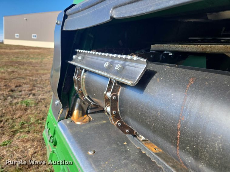 image for item DT4550 2022 John Deere S770 STS combine