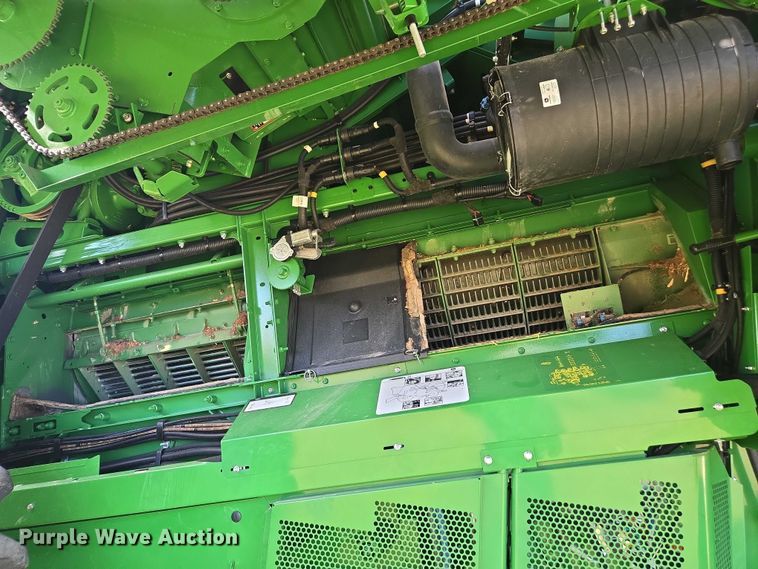 image for item DT4550 2022 John Deere S770 STS combine