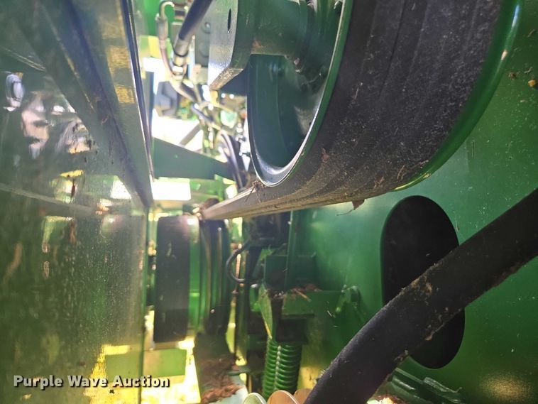 image for item DT4550 2022 John Deere S770 STS combine