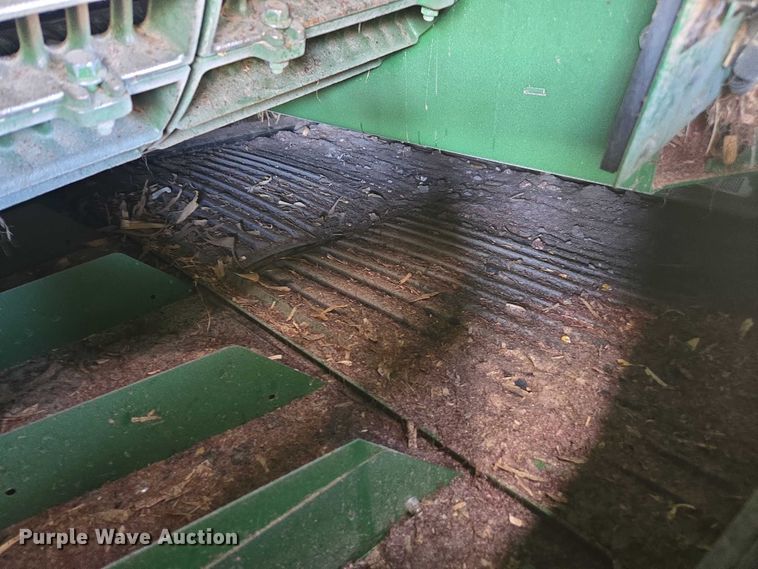 image for item DT4550 2022 John Deere S770 STS combine