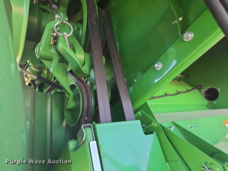 image for item DT4550 2022 John Deere S770 STS combine