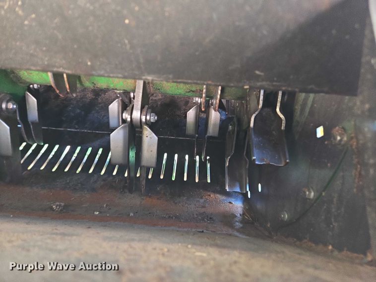 image for item DT4550 2022 John Deere S770 STS combine