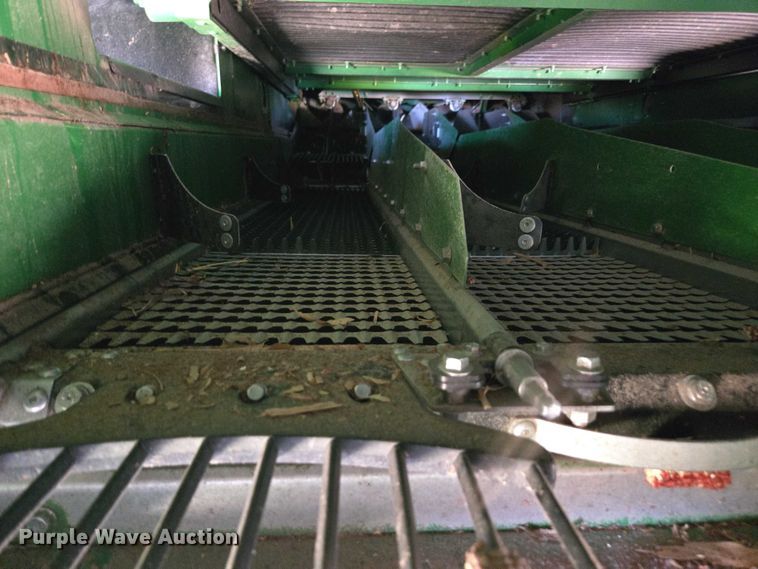 image for item DT4550 2022 John Deere S770 STS combine