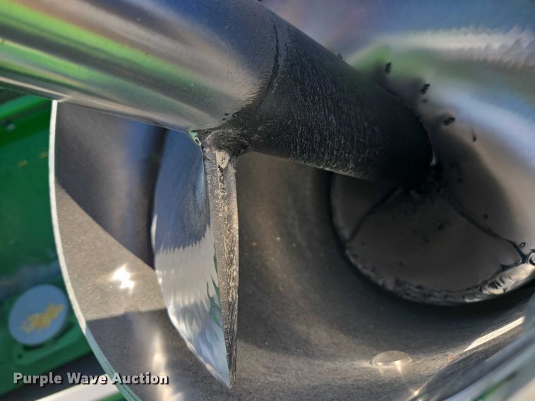 image for item DT4550 2022 John Deere S770 STS combine