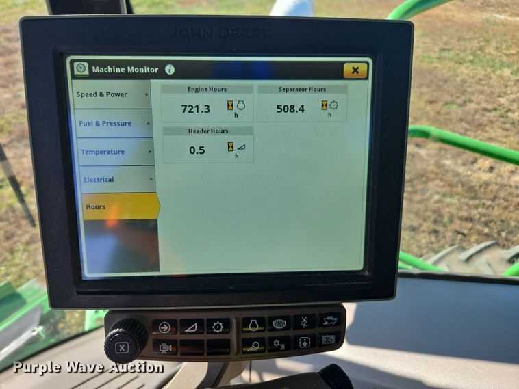 image for item DT4550 2022 John Deere S770 STS combine