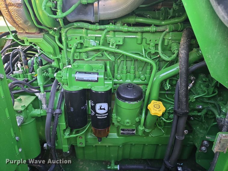image for item DT4550 2022 John Deere S770 STS combine