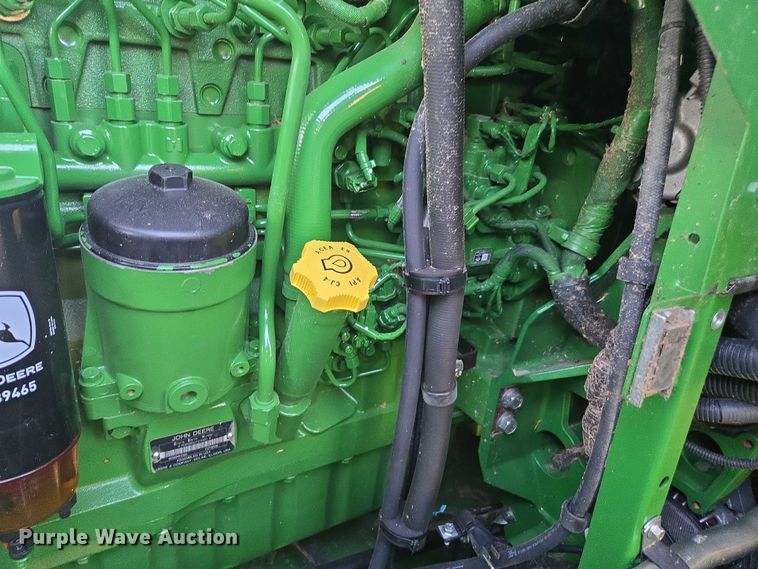 image for item DT4550 2022 John Deere S770 STS combine