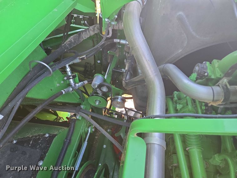 image for item DT4550 2022 John Deere S770 STS combine